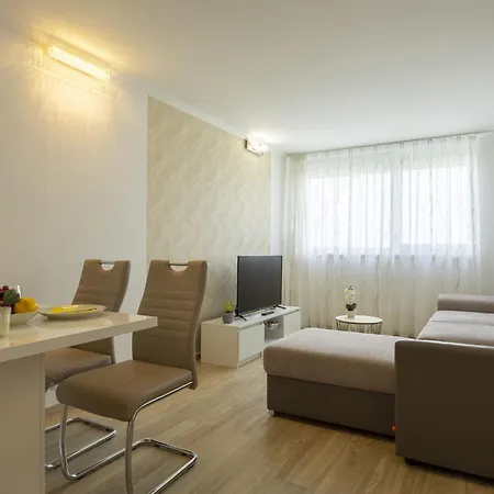 Silver By Interhome *